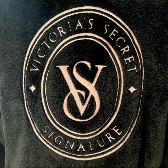 Victoria's Secret Black Comfy Robe with Pink Logo -Size XS/S -NW05 - Picture 3 of 6